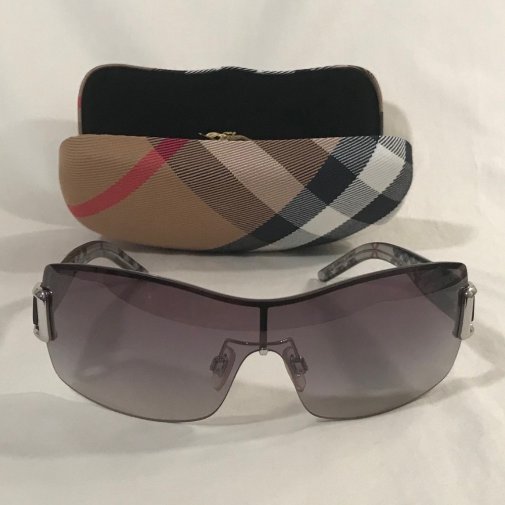 Burberry sunglasses